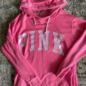 Pink woman hoodie with pockets
